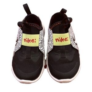 Nike Dv3099-001 Toddler Shoes – Black & White –Slip On Sneakers Size 8C